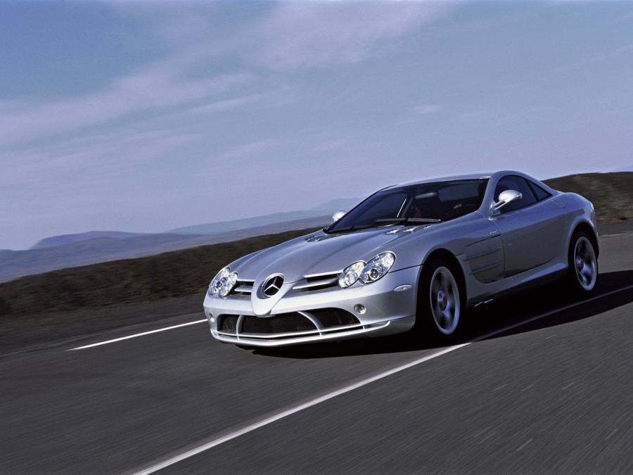  Mercedes-Benz SLR McLaren 2004 года  (фото 49 из 175)